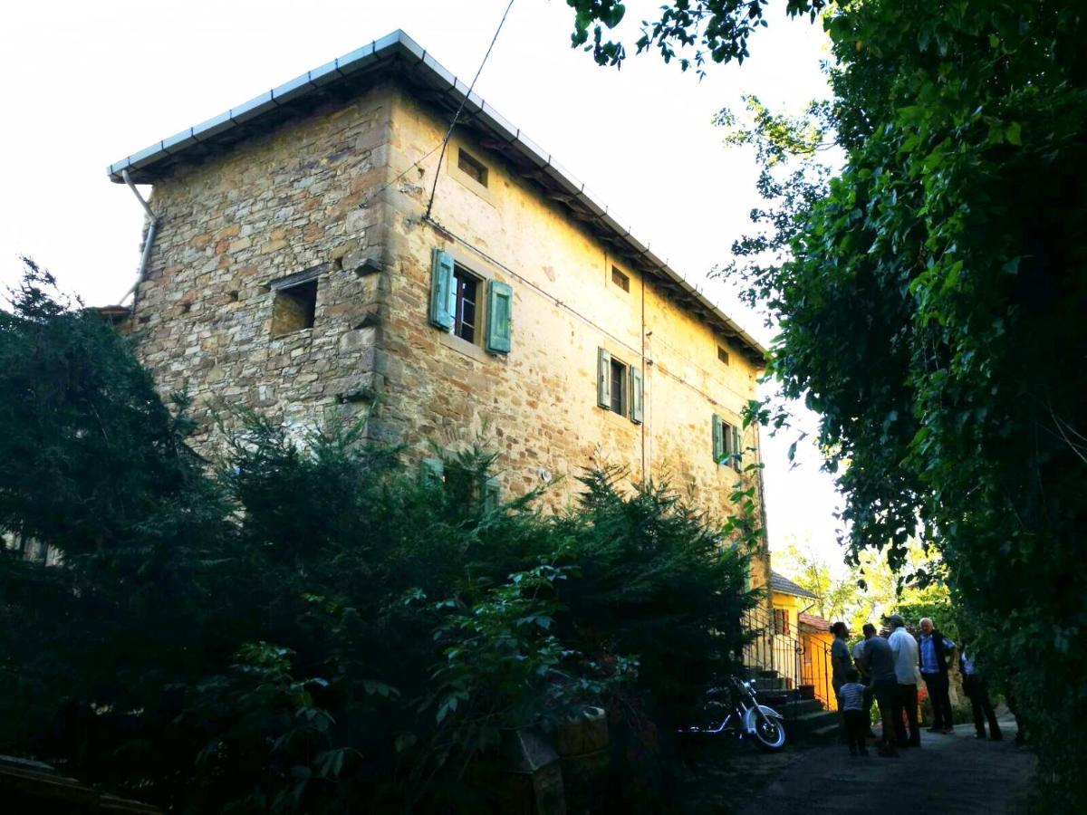 B&B Borgo Del Fornello San Benedetto Val di Sambro Bagian luar foto